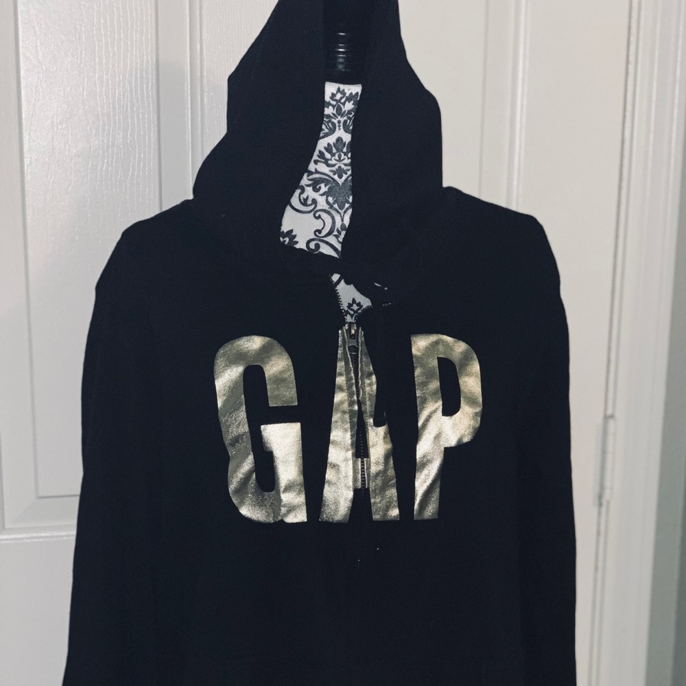 Gap sweat suit